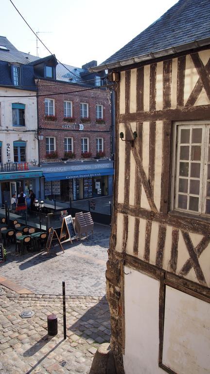 L Appart De La Place Ste Catherine Honfleur Exterior photo